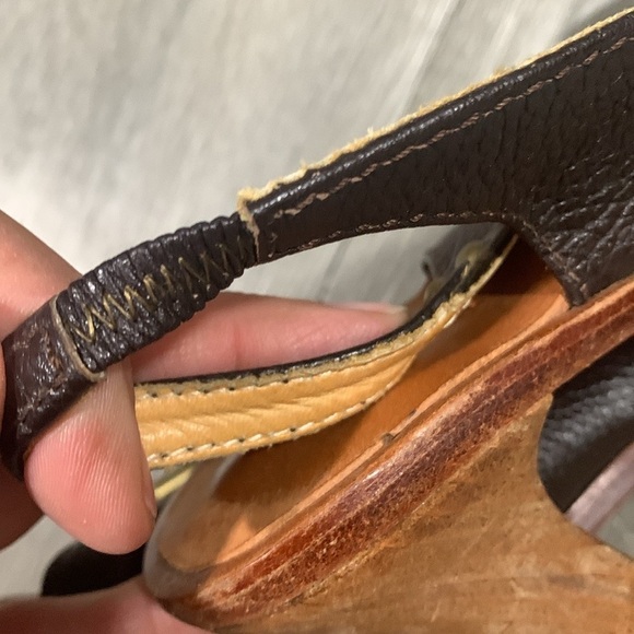 Maneesilp Handmade Deep Brown Leather Wood Heel Sandals with Gold Details - Picture 11 of 12